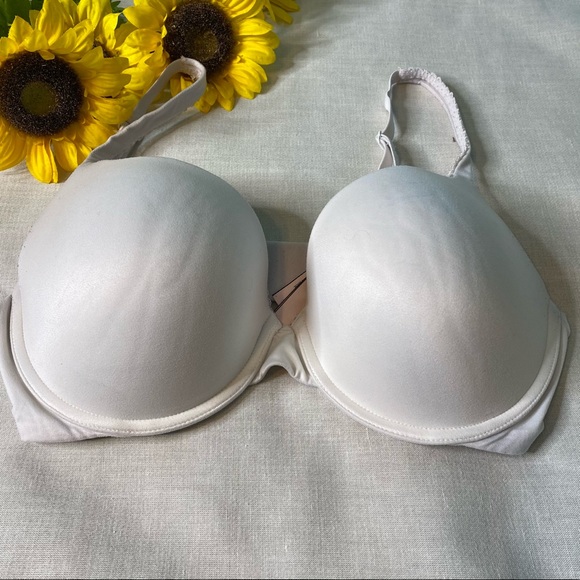 Victoria’s Secret White Bra size 38D